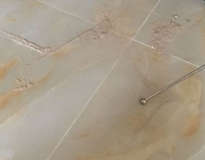 营口市瓷砖空鼓维修公司分享粘合剂选择不当在瓷砖铺贴过程中可能导致以下问题
